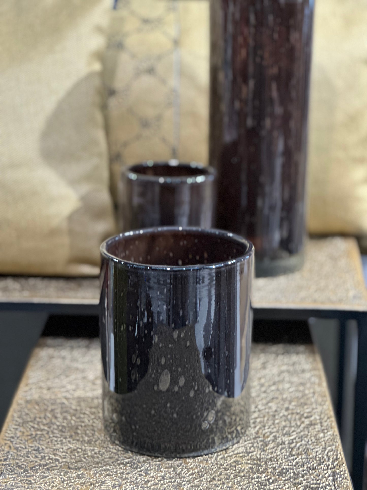kezzel_keszitett_uveg_vaza_pipe_cylinder  forma brunette barna