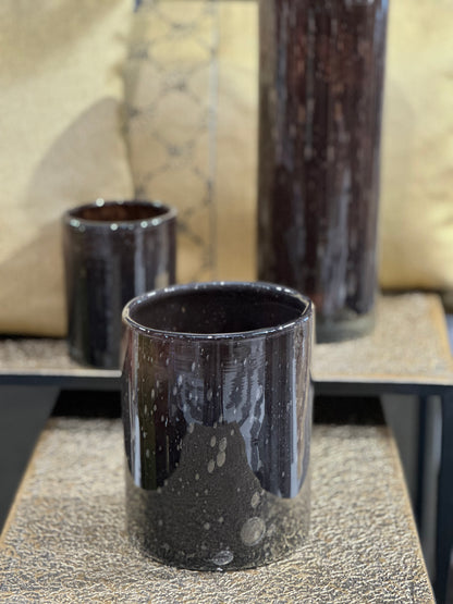 kezzel_keszitett_uveg_vaza_pipe_cylinder  forma brunette barna