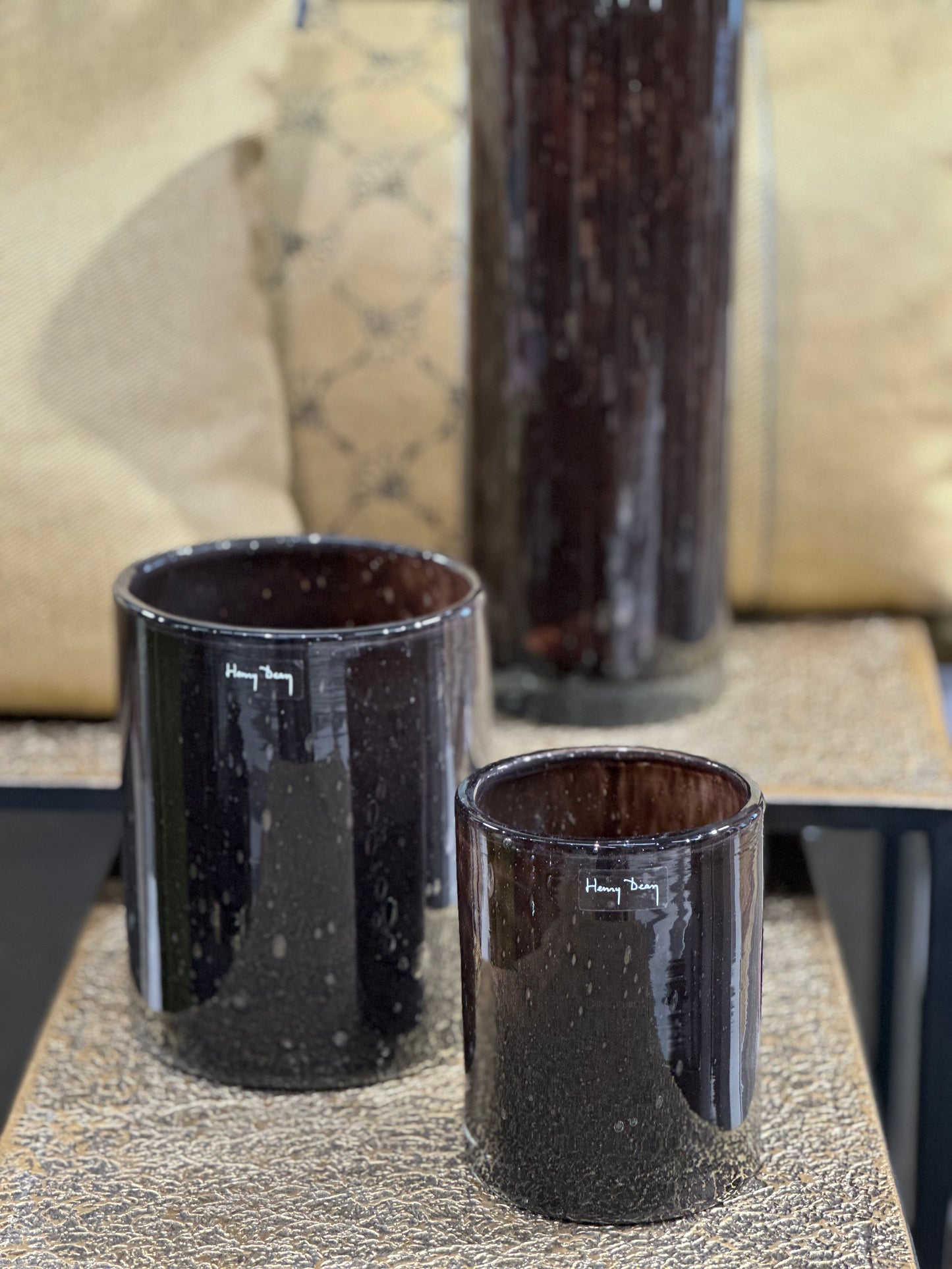 kezzel_keszitett_uveg_vaza_pipe_cylinder  forma brunette barna