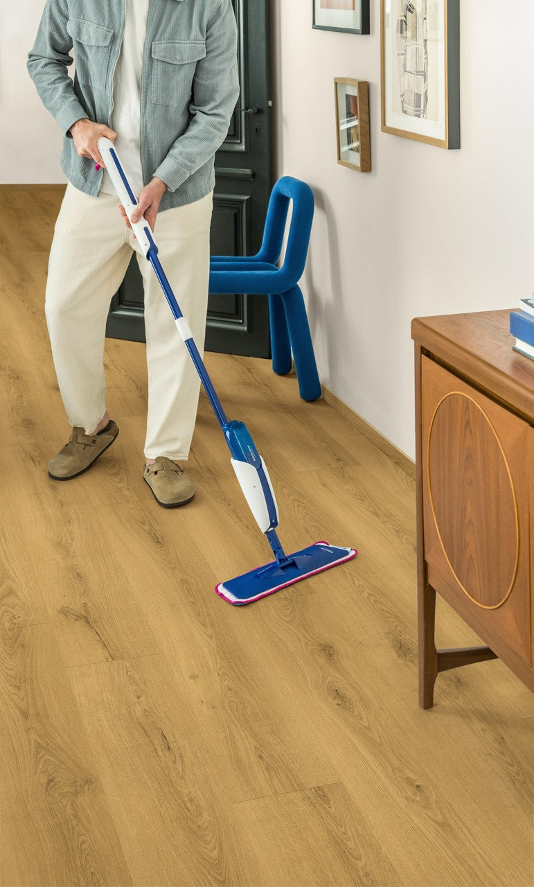 CLASSIC- Klasszikus világos tölgy laminált padló  CLM5787